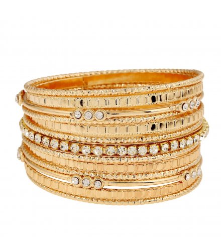 B360 -  Alloy diamond pattern bracelet