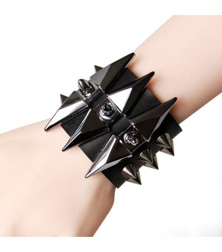 B400 - Black Spike Bracelet