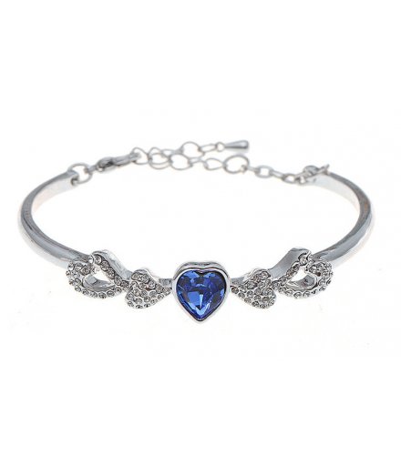 B588 - One heart love Crystal Bracelet