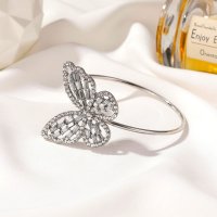 B855 - Hollow Zircon Butterfly Bracelet