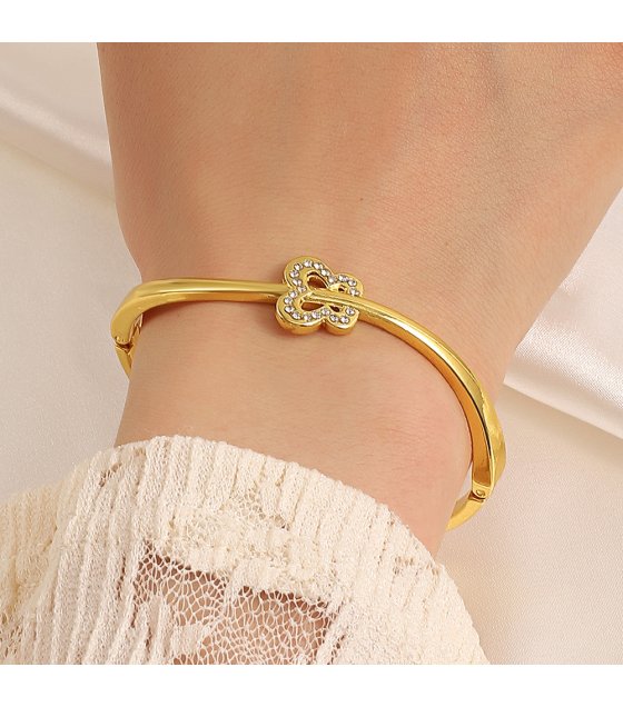B859 - Zircon hollow butterfly bracelet