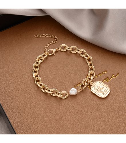 B904 - Golden Chain Knight Bracelet