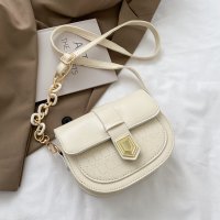 CL1023 - Casual Spring Messenger Bag