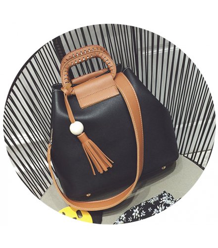 CL331 - Retro casual wooden beads fringed bag