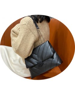 CL1049 - Trendy Fashion Chain Bag