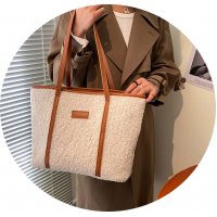 CL847 - Wool Textured Tote Bag
