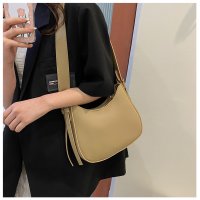 CL1086 - Spring Messenger Bag