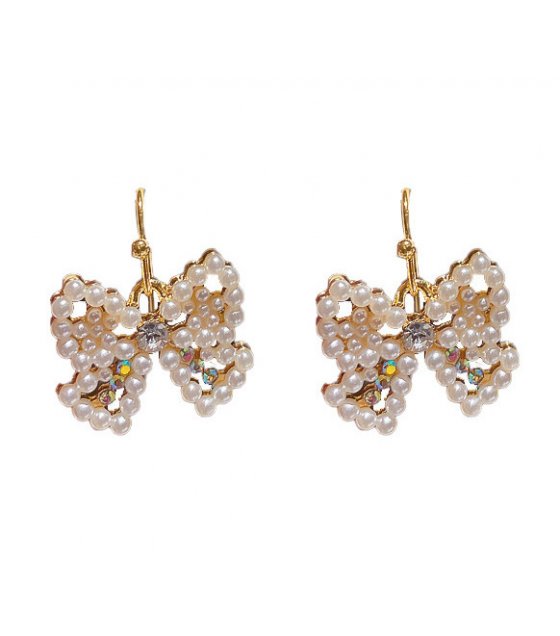 E1170 - French bow pearl earrings