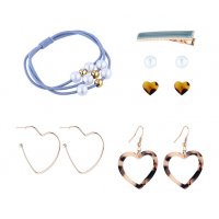 E1172 - Acrylic peach heart earrings