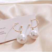 E1469 - Pearl Drop Earrings