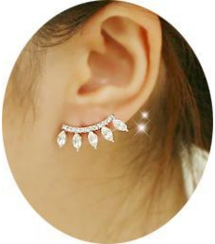 E573 - Unique design diamond earring