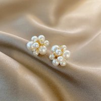 XE040 - Elegant Pearl Earrings