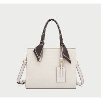 H1659 - Pearl Tote Handbag