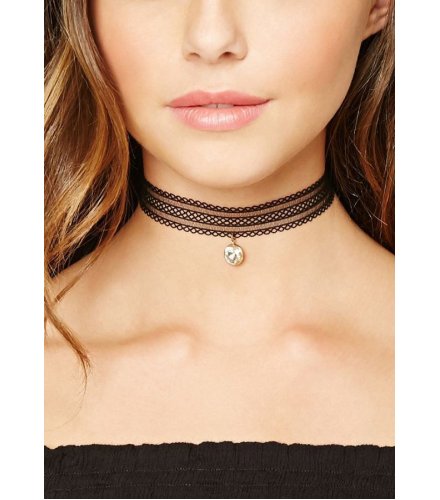 N1659 - Elegant Black Lace Necklace