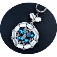 N2109 - Opal butterfly round sweater chain