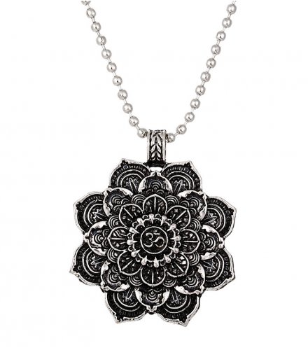 N2170 - Mandala flower necklace