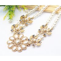 N2446 - Sunflower Pearl Leaves Necklace