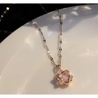 N2474 - Star Pendant Necklace