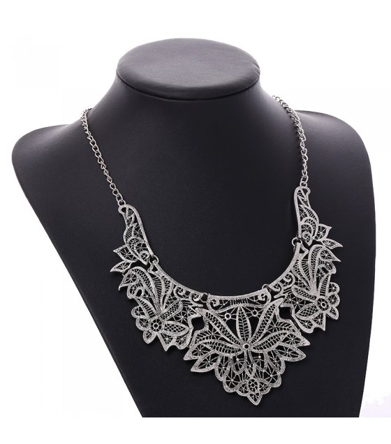 N2534 - Silver Carved Hollow Necklace