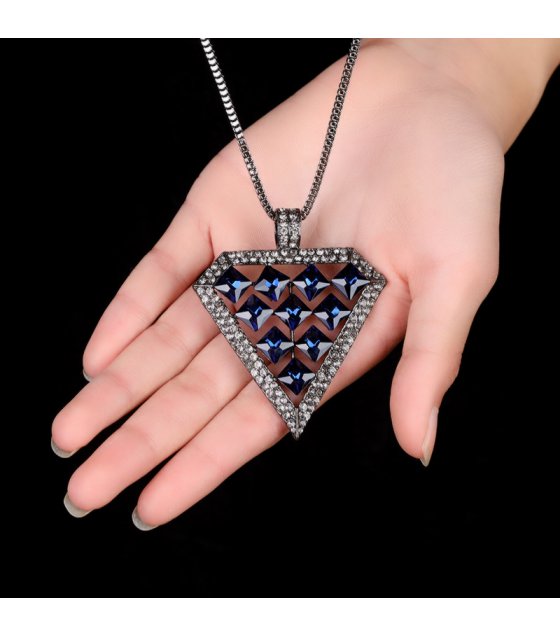 N2554 - Triangular Gemstone Pendant Necklace 