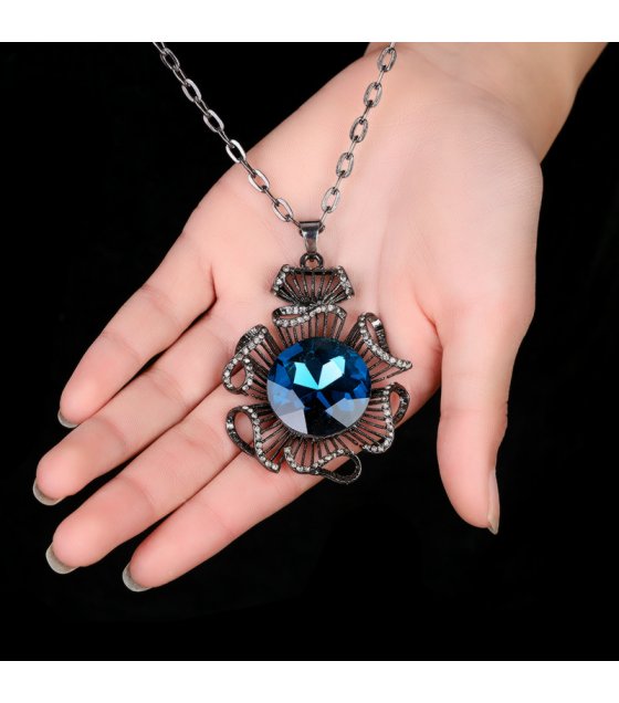 N2556 - Blue Gemstone Pendant Necklace