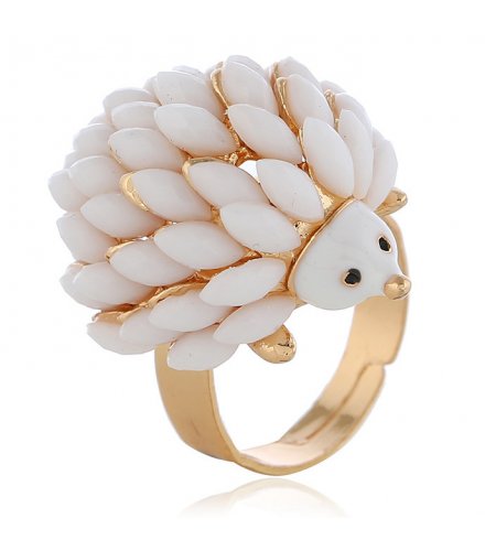 R551 - Hedgehog animal fashion ring 